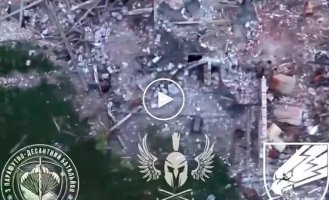 A kamikaze ground drone of the 25th separate airborne brigade destroyed an occupiers' shelter in the Pokrovsky direction