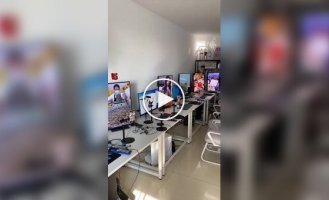 An AI farm with 20 avatars for simultaneous streaming has been launched in China.