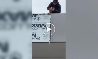 Protective film Removing it with a power screwdriver
