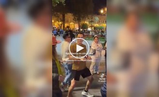 Dance lesson from the President of Peru