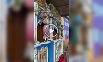 Механика и диско: уличный орган исполнил легендарные хиты