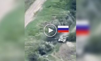 Украинские танкисты одним выстрелом определяют победителя в поединке с экипажем вражеского танка
