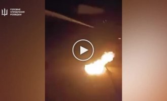 Учебно-боевой истребитель ВС РФ СУ-27УБ уничтожен на аэродроме в Краснодарском крае