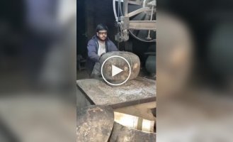 How metal buckets are made in Pakistan