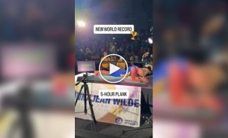 61-year-old woman sets record for longest plank