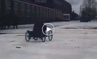 Генри Форд за рулем своего первого автомобиля