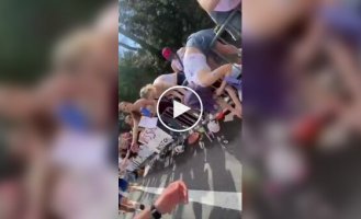 Бегун собрал «поцелуйную поддержку»