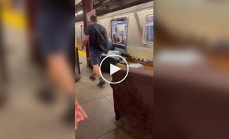 Типичный день в метро Нью-Йорка