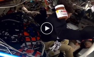 Банка с шоколадной пастой случайно попала в историю