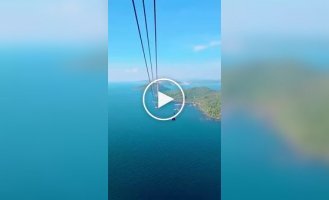 Самая длинная канатка над морем: Путешествие на высоте птичьего полета