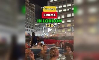 A floating cinema in London