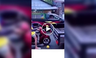 Weird Videos (Short Videos) Issue 35