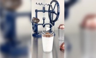 Как делали молочные коктейли в 1890-х годах