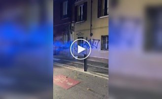A guy in Italy goes out every night to paint over graffiti on houses