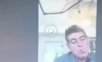 Судья выпивал и курил прямо во время судебного заседания