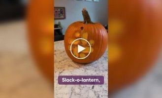 У офисных работников свои жуткие тыквы на Хэллоуин