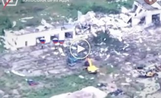 Бойцы 5-й ОШБр уничтожили пехоту в укрытии и замаскированные мотоциклы на Краматорском направлении