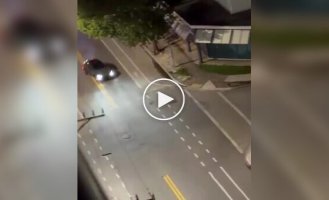 In Miami, a Ferrari thief caused an accident with an explosion and a power outage