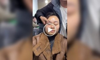 У Китаї спіймали шахрайку з «супер-лінзами» для гри в маджонг