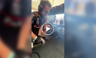 Как заводятся разные гоночные машины