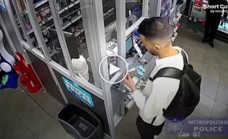 Британец украл у женщину сумку с яйцами Фаберже