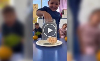 Children discover the magic of science