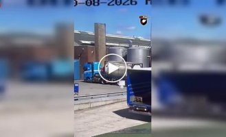 A tanker was crushed twice by a vacuum