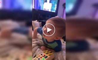 Ребенок внезапно сменил приоритеты во время пробежки