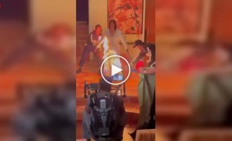 71-летняя каскадерша загорелась на съемках и установила рекорд