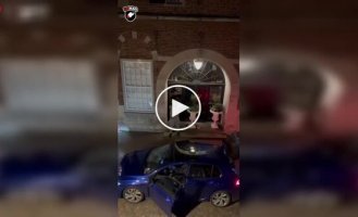 Прохожий с балкона заснял дерзкое ограбление ювелирки