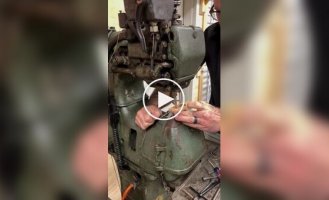 Швейная машинка с серьезными намерениями