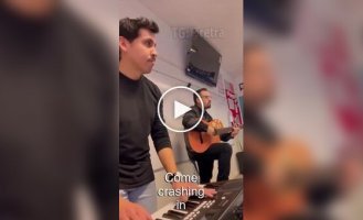 Школьный учитель, который любит свою работу