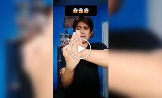 Magician reveals secrets of his colleagues
