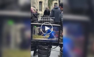 «Уэнсдей»: как создавались сцены с Вещью – загадочным и забавным членом семейки Аддамс