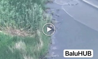 An occupier sitting on the bank of a reservoir disappeared after an attack by a Ukrainian drone