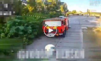 Russians deliberately attack Ukrainian rescuers with drones and brag about it in a video, - SES