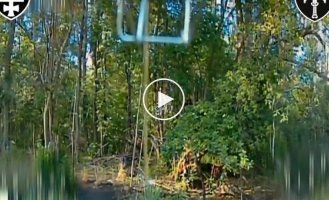 Two Russian drone operators were eliminated by the pilot of a Ukrainian fiber-optic drone