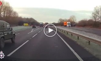 Женщина срезала съезд с трассы и спровоцировала серьезное ДТП 