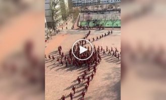 Тренировка в китайской школе боевых искусств