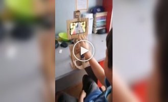 A schoolboy turned his phone into a gaming console using cardboard