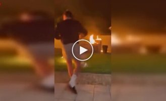 В Южной Африке барбекю немного вышло из-под контроля: загорелся бассейн