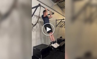 Машина: Хью Джекман поделился видео со своей тренировки