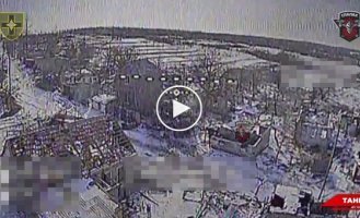 Бойцы 28 ОМБр обнаружили и дроном-камикадзе уничтожили российский танк