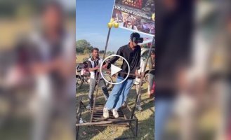 В Индии парк аттракционов изобрел новую карусель, не имеющую аналогов в мире