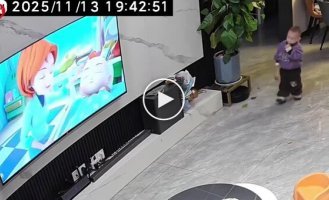 Большой экран против маленького молотка