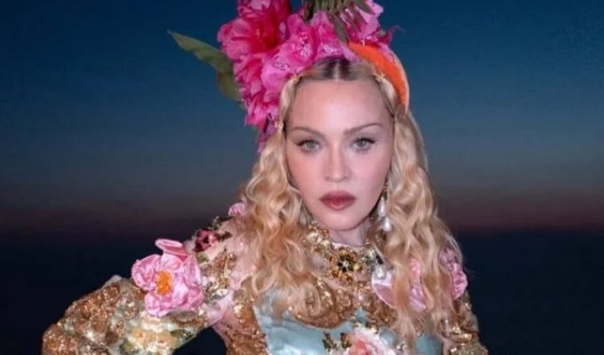 Madonna Buys Angelina Jolie’s $15 Million Mansion (9 Photos)