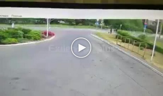 Russian military ran over a girl at a pedestrian crossing in occupied Lugansk with a truck