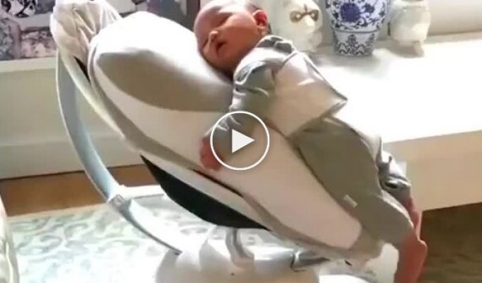Устройство, укачивающее детей