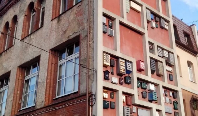 Музей почтовых ящиков (6 фото)