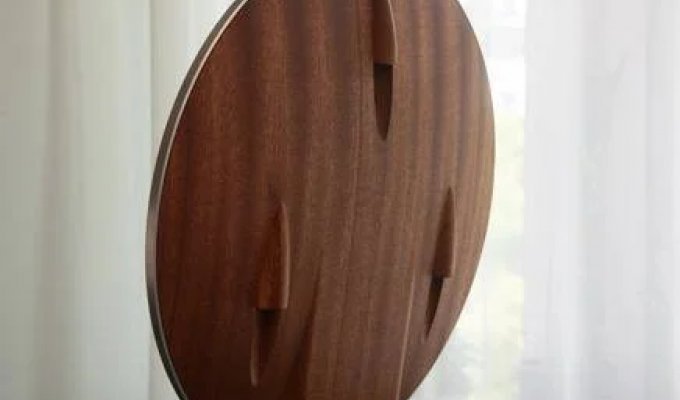 Ultra-thin vinyl record player Miniot Wheel 3 - you can hang it on the stage (4 photos)
